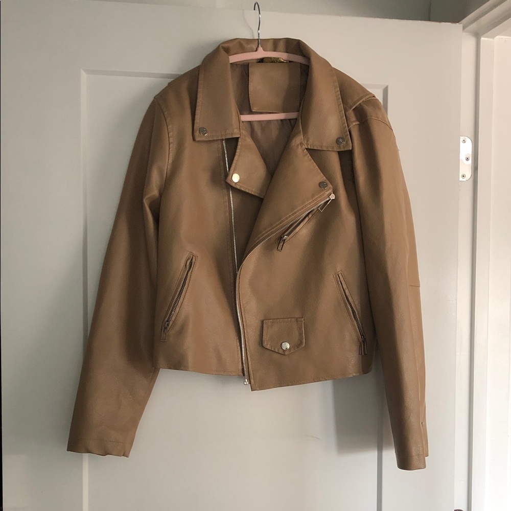 Jennifer Lopez Tan Cropped Moto Leather Jacket